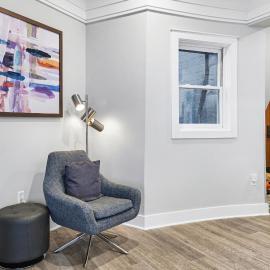 Modern Bliss 466: Luxurious 3BR condo in Bay Harbor with stunning lake views., hotell i Petoskey