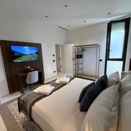 LUXURY Palazzo Carruggio Dimora Storica, hotel v destinácii Lecce