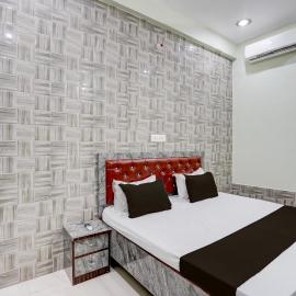 SPOT ON The Soraon Residency, hotel a Prayagraj