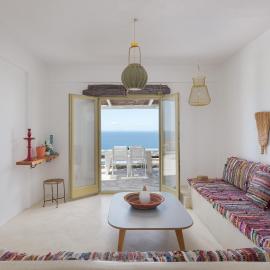 Off the beaten path-cyclades Maisonette & Pool