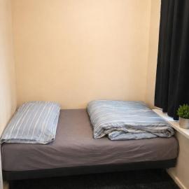 Minimalist Single Bedroom
