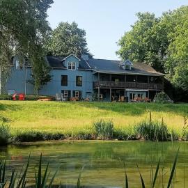 Slo-Brome gîte de charme slow life, hotel v destinácii Lac-Brome