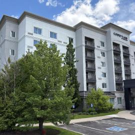 Courtyard by Marriott Toronto Markham, hotel in Markham