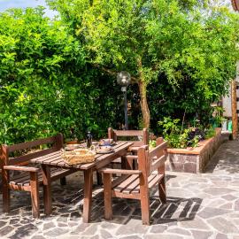 Casa Floris 3 En-Suite Doubles - Happy Rentals