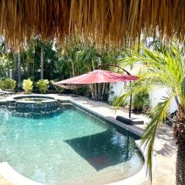 Tropical Oasis 10th, hotel en Bradenton