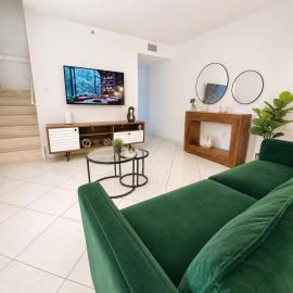 Apto en Kendall Miami 2habitaciones y 3baños