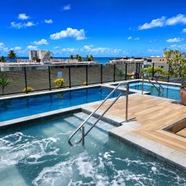 Apartamento com Piscina Rooftop e Hidro perto do Centro e da Praia, Porto Blue Porto de Galinhas