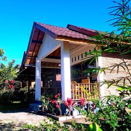 Tetebatu Ariel Bungalow, hotel a Tetebatu