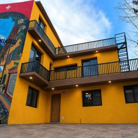 SWISSMINIATUR apartament, viešbutis mieste Kačeuta