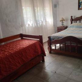 Casa con bajada al rio