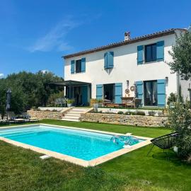 Prestige villa Estrella, hotel a Fayence