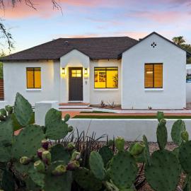 Luxury 5 BR Retreat Sleeps 11 Near U of A, hotel a Tucson