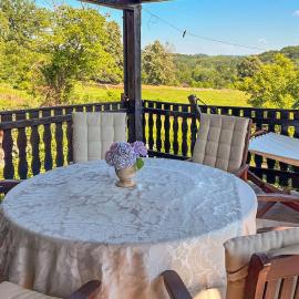 Stunning Home In Banovina, hotel a Vranovina