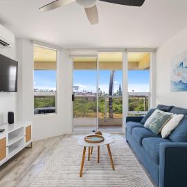 Top-floor Maui condo with pool, lanai & beach access, hotel a Wailea