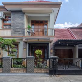 Homestay Rumahnya Diaz, hotelli kohteessa Kejayan