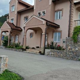 Apartmani Rogatica, hotel v mestu Rogatica