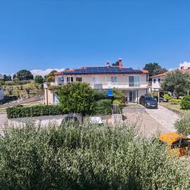 Apartments Pronavtik, hotel u Pirani