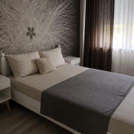 Spacious apartment with a beautiful view, hotel en Căuşeni