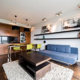 Piastowskie Warta River Apartment by BookingHost