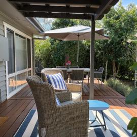 Acorn Cottage Whitfield King Valley: Whitfield şehrinde bir otel