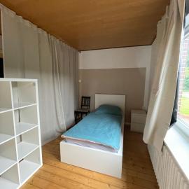 Monteurwohnung, Handwerkerwohnung NEU mit 4 Schlafzimmern und Garten