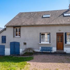 Maison de 4 chambres à Chaumard