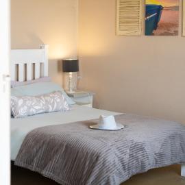Haus Windhoek - Charming Coastal Escape، فندق في ستروزباي