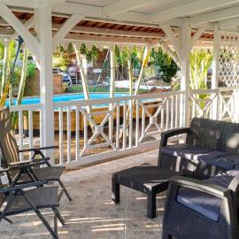 Appartement spacieux au Vauclin avec piscine privée, hotel in Le Vauclin