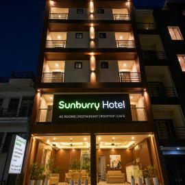 Sunburry Hotel Tapovan Rishikesh: Narendranagar şehrinde bir otel