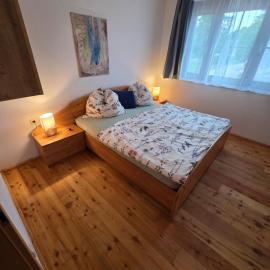 Ferienwohnung Tirolerhof, hotelli kohteessa Horn
