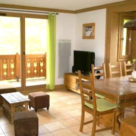 Duplex haut de gamme 4 pièces au pied des pistes avec parking - FR-1-557-6