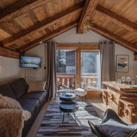 Chalet charmant rénové au centre de Morzine avec parking, capacité 4 pers. - FR-1-754-38