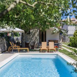 Holiday Home Tomazin by Interhome, hotel in Pazin