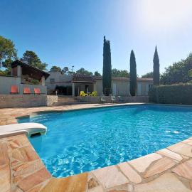 Holiday Home Bois d'Astros by Interhome