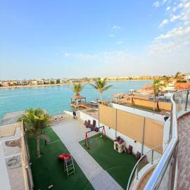 فيلا السعادة بشاطي خاص درة العروس, hotel in Durat Alarous