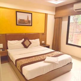 Crystal Luxury Hotel