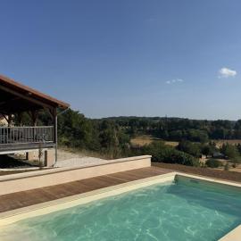Maison moderne au cœur du Périgord Vert avec animaux admis