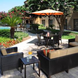 Courtyard by Marriott Houston Hobby Airport