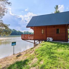 Holiday Home Kemp Stříbrný rybník-5 by Interhome, hotel in Hradec Králové