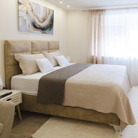 apartman STUDIO ELEGANCE, hotel in Bečej