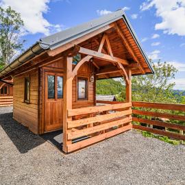Tiny Panorama Cottages โรงแรมในคัมนิค