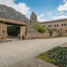 Posada Santa María La Real، فندق في أغيلار دي كامبو