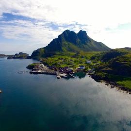Ure Lodge, Leknes, Lofoten、Sennesvikのホテル