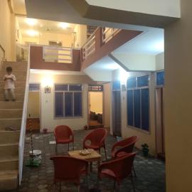 Royal hotel jaglot gilgit, hotel v destinaci Gilgit