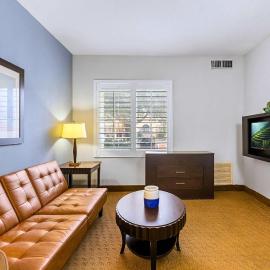2 Queen Beds Condo With Pool & Hot Tub Near Universal Studios