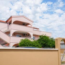 BEB House Ulcinj: Donji Štoj şehrinde bir otel