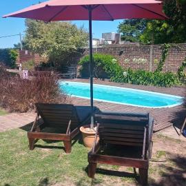 Departamento para 2 personas con cochera y pileta-pet friendly-check in 13hs, hótel í Victoria