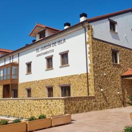 Apartamentos El Jardín de Isla Autocheck-In, hotel in Isla