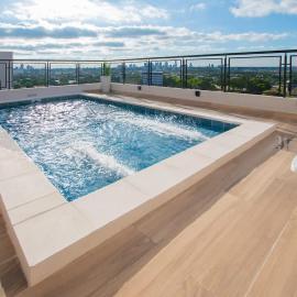 Cozy One-Bedroom with Desk Pool and Terrace – hotel w mieście Fernando de la Mora