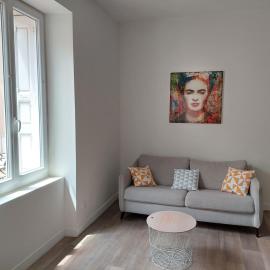 Charmant appartement au pied du centre historique et des chemins de randonnées、ル・ピュイ・アン・ヴレのホテル